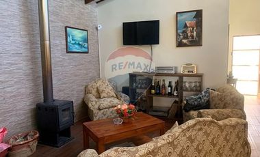 ACOGEDORA  CASA EN PICHILEMU