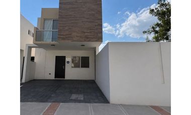 CASA EN RENTA EN SAN JUAN DEL RIO QUERETARO