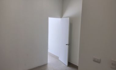 LOCAL COMERCIAL EN STRIP CENTER 25,6 M2 - SIN GASTOS COMUNES