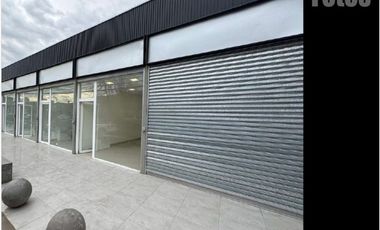 LOCAL COMERCIAL EN STRIP CENTER 25,6 M2 - SIN GASTOS COMUNES