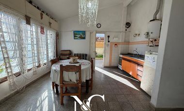 Casa en venta mas departamento a 100 mts del mar 65 m2