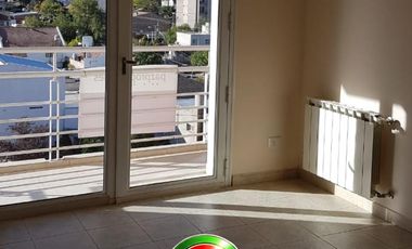 Departamento de dos dormitorios con cochera