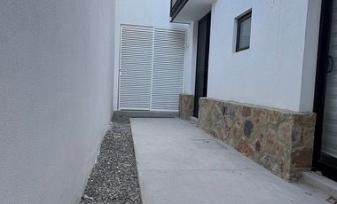 Renta departamento en Samare Zibata