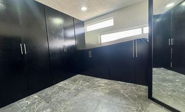 Casa en Venta, Lomas de Valle Dorado, 3 Recamaras