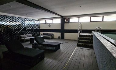 EXCELENTE DEPARTAMENTO AMUEBLADO