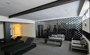 EXCELENTE DEPARTAMENTO AMUEBLADO