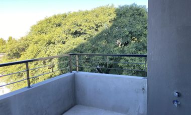 Monoambiente con Amplio balcón al Frente!!!