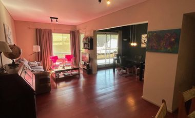 Alquiler departamento amoblado de 3 ambientes con cochera-  La Lucila