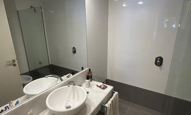 Alquiler departamento amoblado de 3 ambientes con cochera-  La Lucila