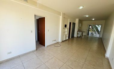 Departamento super amplio de dos ambientes  alquiler.