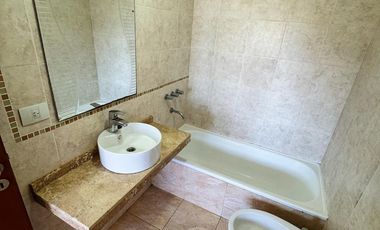 Departamento super amplio de dos ambientes  alquiler.