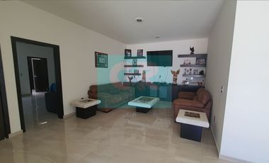 Casa con Alberca 2 niveles Tequisquiapan Querétaro
