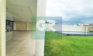 Casa con Alberca 2 niveles Tequisquiapan Querétaro