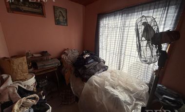 Venta casa 3 ambientes con jardín en Guernica