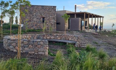 venta casa 3 dormitorios estancia atamisque tupungato mendoza