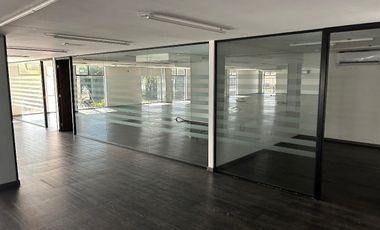 Edificio en renta 11 sur  junto al Paseo Bravo