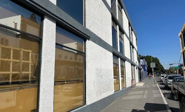 Edificio en renta 11 sur  junto al Paseo Bravo