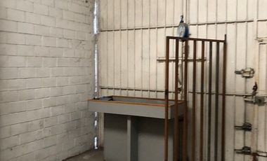 Bodega comercial en  venta en Av de las Torres