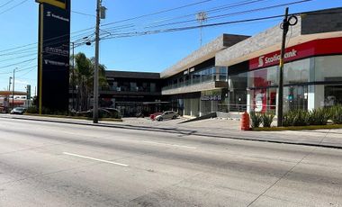 Local en renta Plaza 2000 por la zona de la PEPSI Puebla