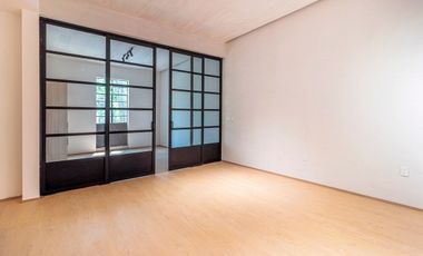 Casa remodelada en Santa Maria de la Ribera