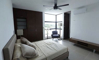 CASA EN RENTA AMUEBLADA CON PISCINA EN RESIDENCIAL SAC-UH, ZONA GRAN SANTA FE