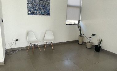 CASA EN RENTA SEMI AMUEBLADA CON PISCINA CERCA DE GRAN SANTA FE NORTE