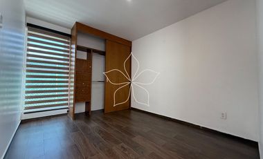 RESIDENCIA EN RENTA EN FRANCISCO SARABIA, ZAPOPAN