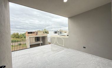 RESIDENCIA EN VENTA EN SOLARES, ZONA REAL, ZAPOPAN