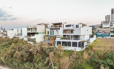 RESIDENCIA DE LUJO, PUERTA LAS LOMAS, ZONA DIAMANTE, JAL, ZAPOPAN.