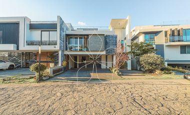 RESIDENCIA DE LUJO, PUERTA LAS LOMAS, ZONA DIAMANTE, JAL, ZAPOPAN.