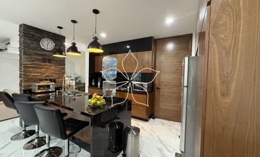 RESIDENCIA EN VENTA EN SOLARES, ZONA REAL, ZAPOPAN