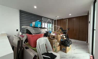 RESIDENCIA EN VENTA EN SOLARES, ZONA REAL, ZAPOPAN