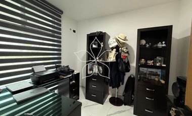 RESIDENCIA EN VENTA EN SOLARES, ZONA REAL, ZAPOPAN