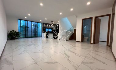 RESIDENCIA EN VENTA, SOLARES, ZONA REAL, ZAPOPAN