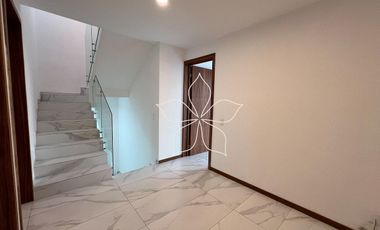 RESIDENCIA EN VENTA, SOLARES, ZONA REAL, ZAPOPAN