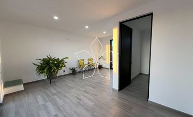 RESIDENCIA EN VENTA, SOLARES, ZONA REAL, ZAPOPAN