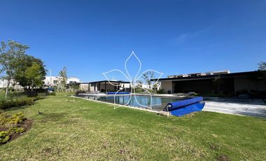 RESIDENCIA EN VENTA, SOLARES, ZONA REAL, ZAPOPAN