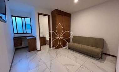 RESIDENCIA EN VENTA, SOLARES, ZONA REAL, ZAPOPAN