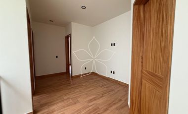 RESIDENCIA EN VENTA EN SOLARES, ZONA REAL, ZAPOPAN