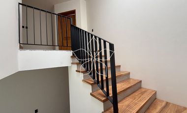 RESIDENCIA EN VENTA EN SOLARES, ZONA REAL, ZAPOPAN