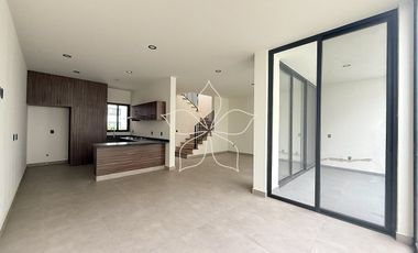 RESIDENCIA EN VENTA EN SOLARES, ZONA REAL, ZAPOPAN