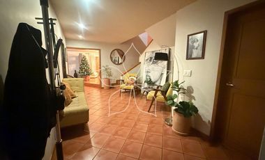 PROPIEDAD EN VENTA SOBRE AV. NACIONES UNIDAS, JARDINES UNIVERSIDAD, ZAPOPAN