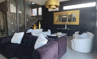 CASA en renta en privada Campestre Santiago