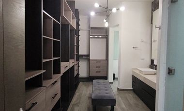 CASA en renta en privada Campestre Santiago