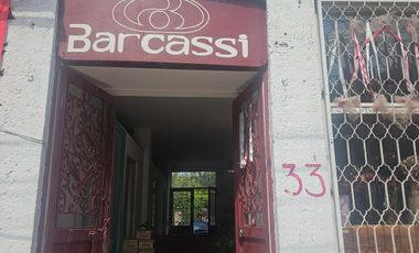 Centrico local frente a la Alameda Querétaro