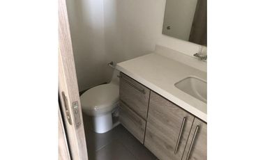 VENDE APARTAMENTO EN EL RECREO