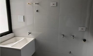 VENDE APARTAMENTO EN EL RECREO