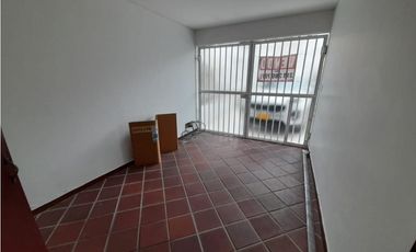 Casa de dos pisos en venta | Las Mercedes - Palmira