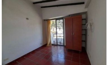 Casa de dos pisos en venta | Las Mercedes - Palmira