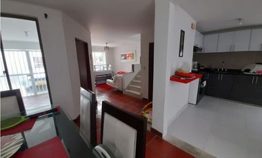 Casa de dos pisos en venta | Las Mercedes - Palmira